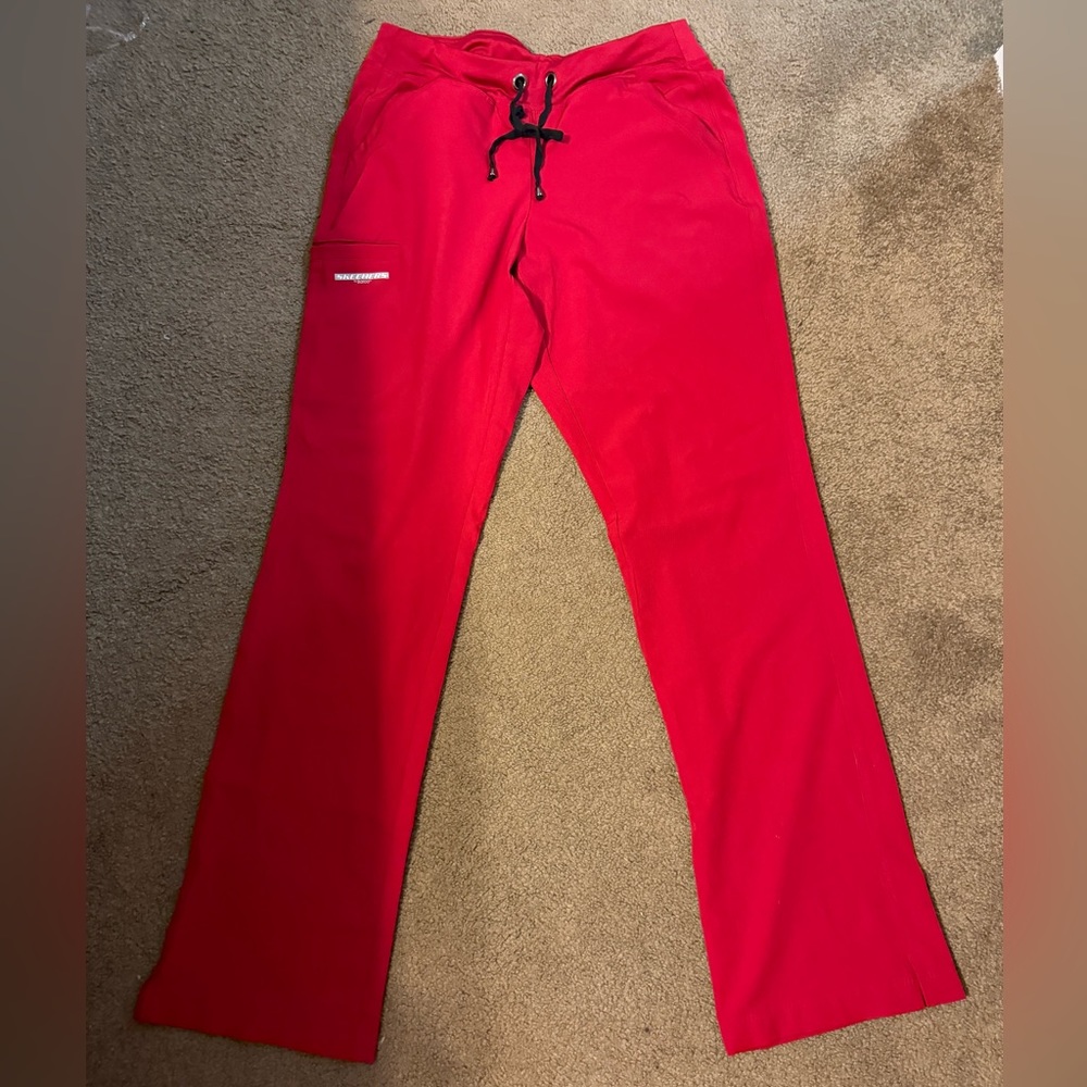 Sketchers red scrub pants size small